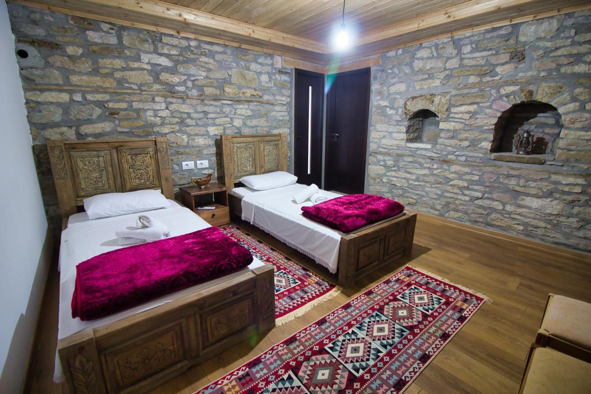Guri Guesthouse Gjirokastër 外观 照片