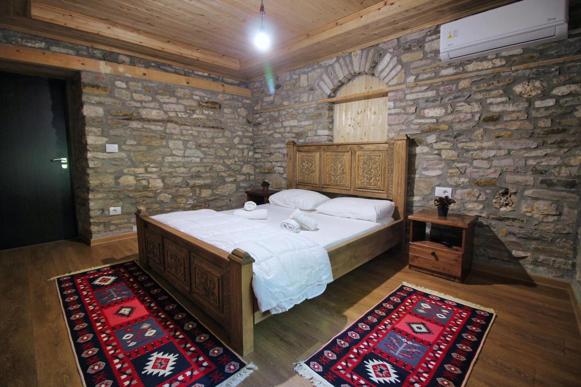 Guri Guesthouse Gjirokastër 外观 照片
