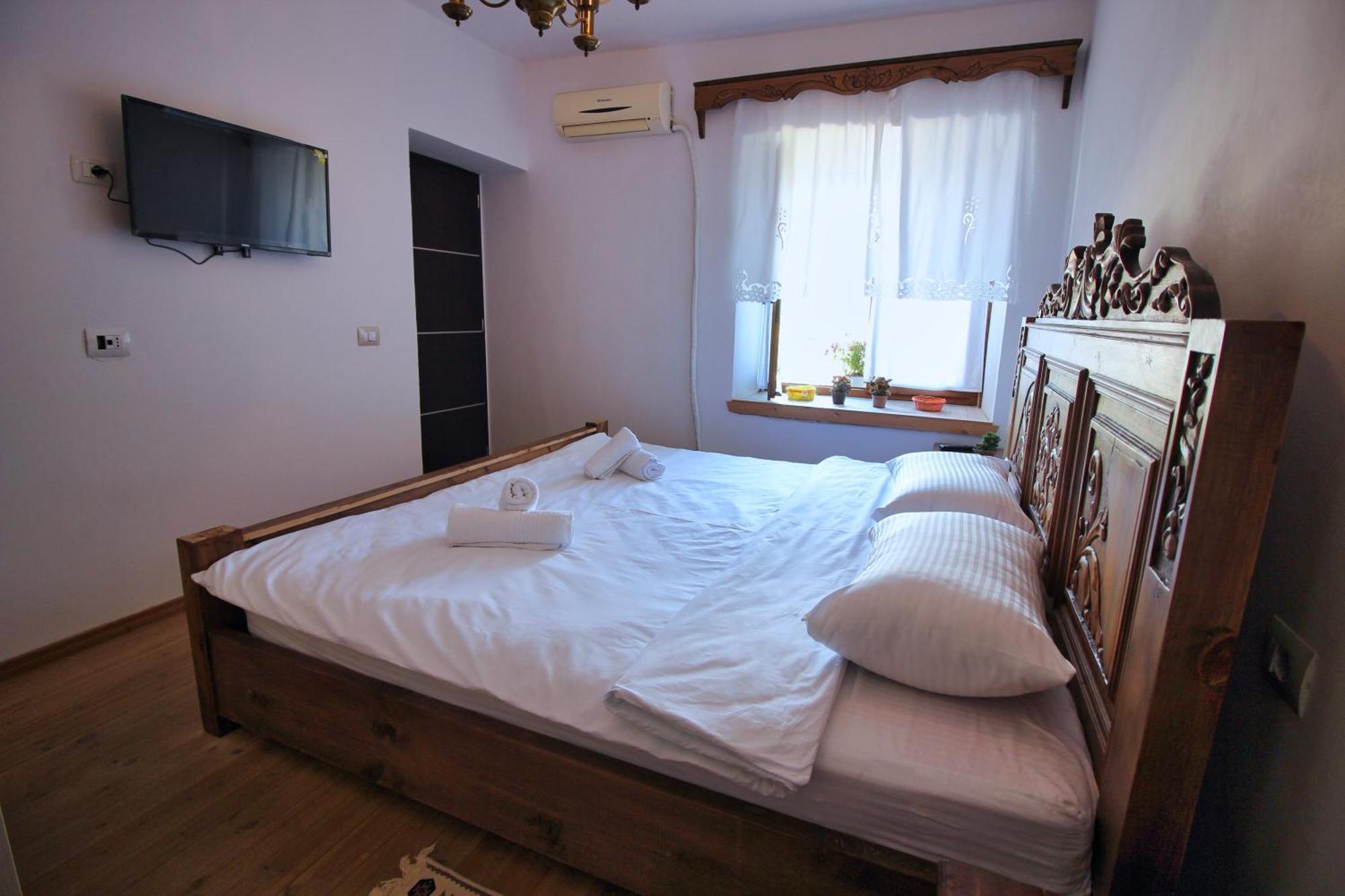 Guri Guesthouse Gjirokastër 外观 照片